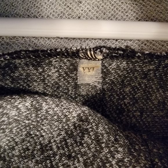 Plaid Cowl Neck Top - Picture 4 of 8